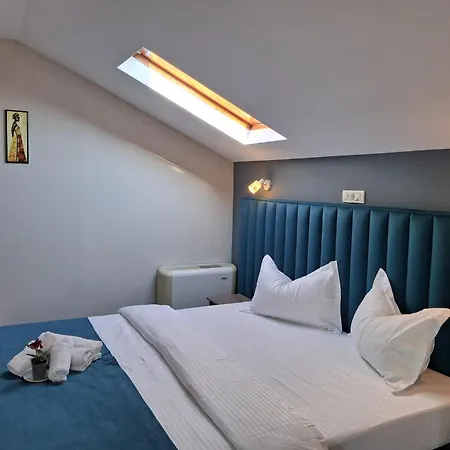 Admar & Restaurant Δωμάτια σε οικογενειακή κατοικία Costinești